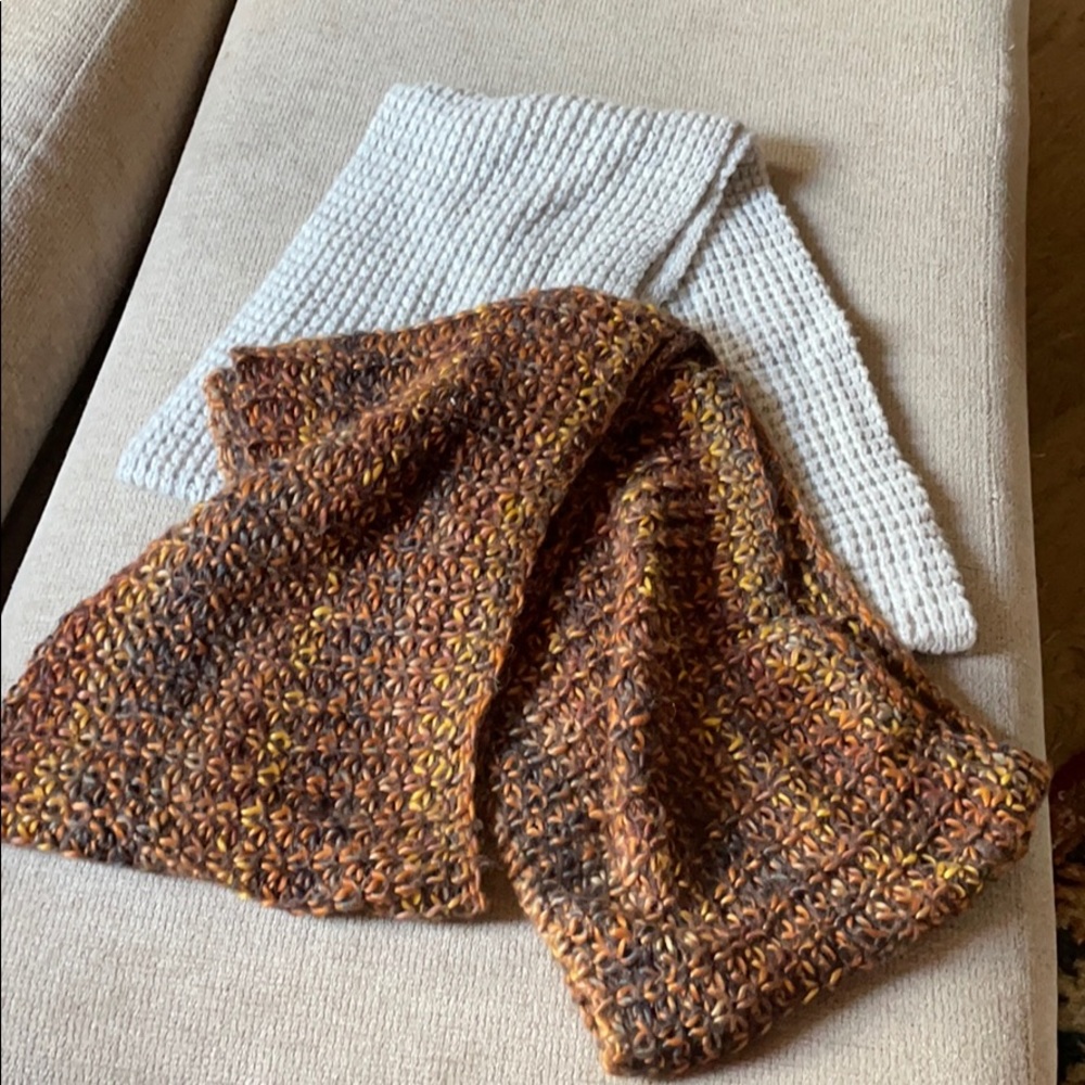Women’s scarves